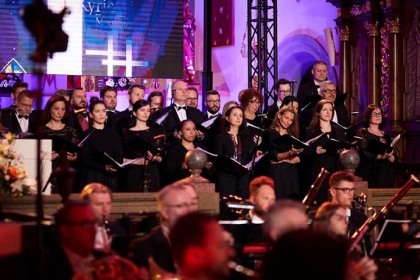 Msza F-dur, zarejestrowana w limanowskiej bazylice, trafi do osób niepełnosprawnych. Fundacja Instytut Państwa i Prawa pozyskała środki na ten cel