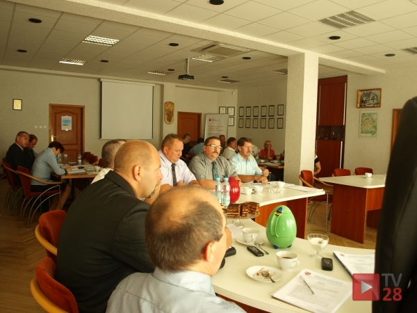 Mszana Dolna. Mieli dylemat, ale zagłosowali za podwyżką dla Bolesława Żaby