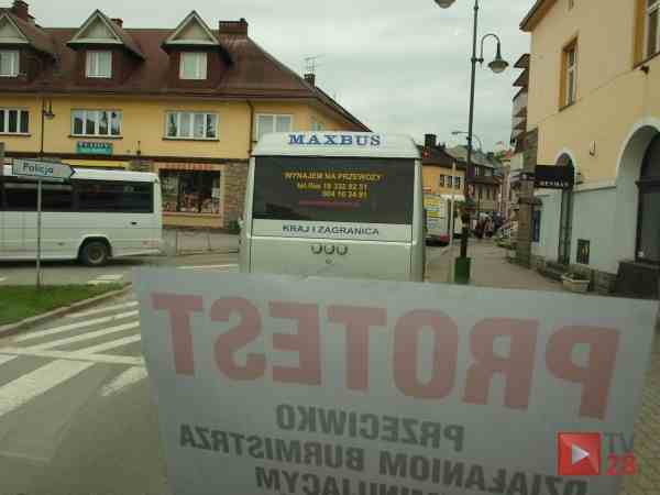 Dworzec Limanowa. Uchwała Limanowej do kosza