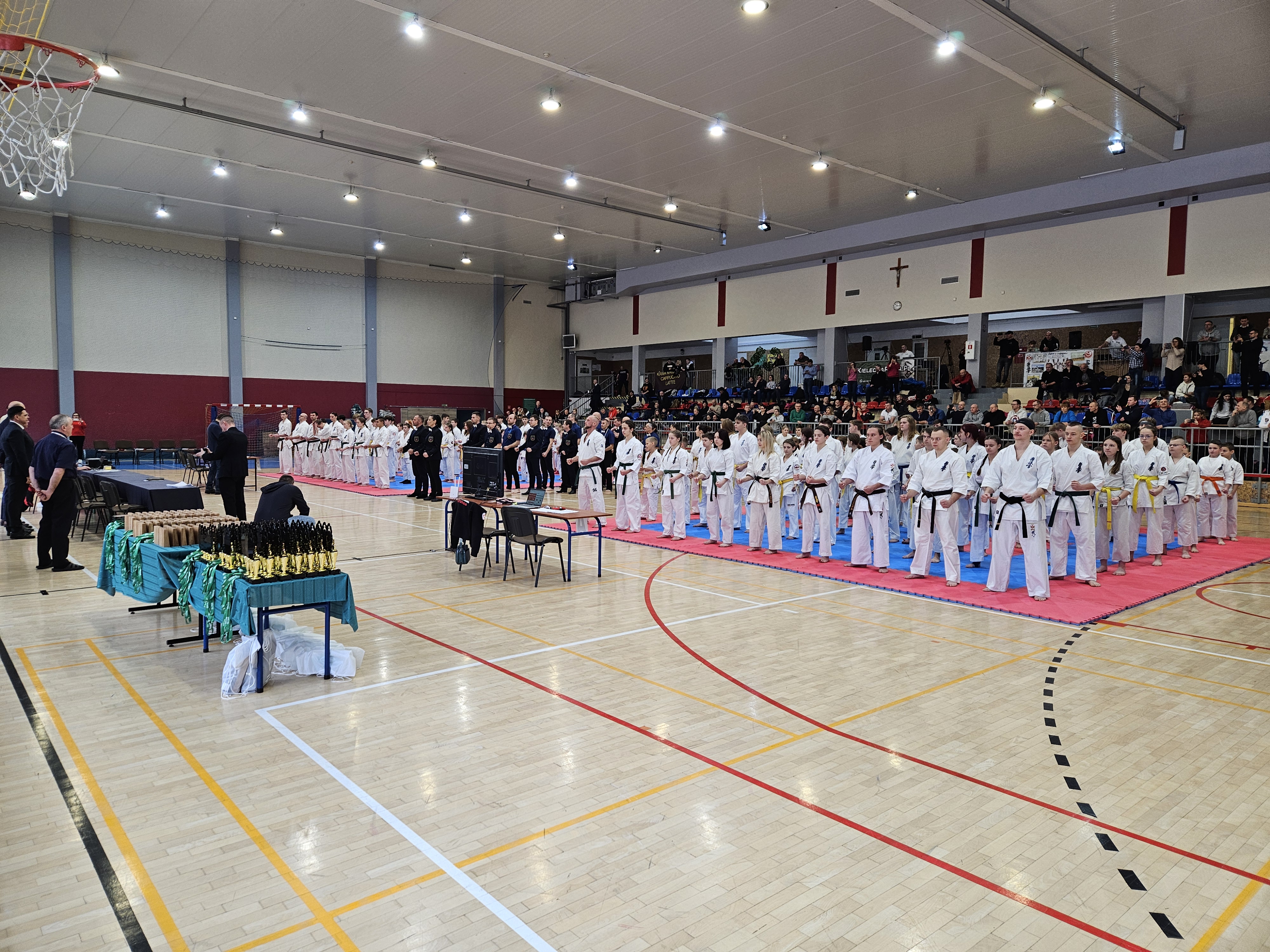 Imponujące osiągnięcia Limanowskiego Klubu Karate Kyokushin na Makroregionie Południowym i Turnieju o Puchar Dębu „Bartek”