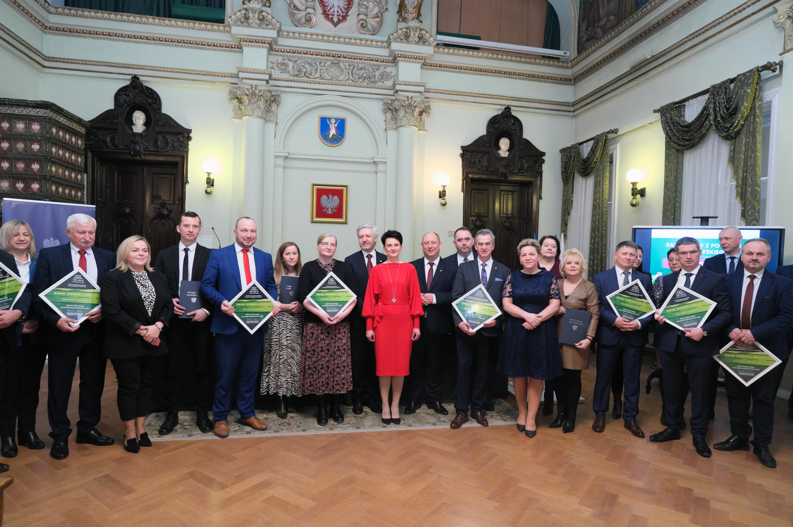 Ponad 16 mln zł z Rządowego Funduszu Rozwoju Dróg trafi do samorządów powiatu limanowskiego w 2024 roku