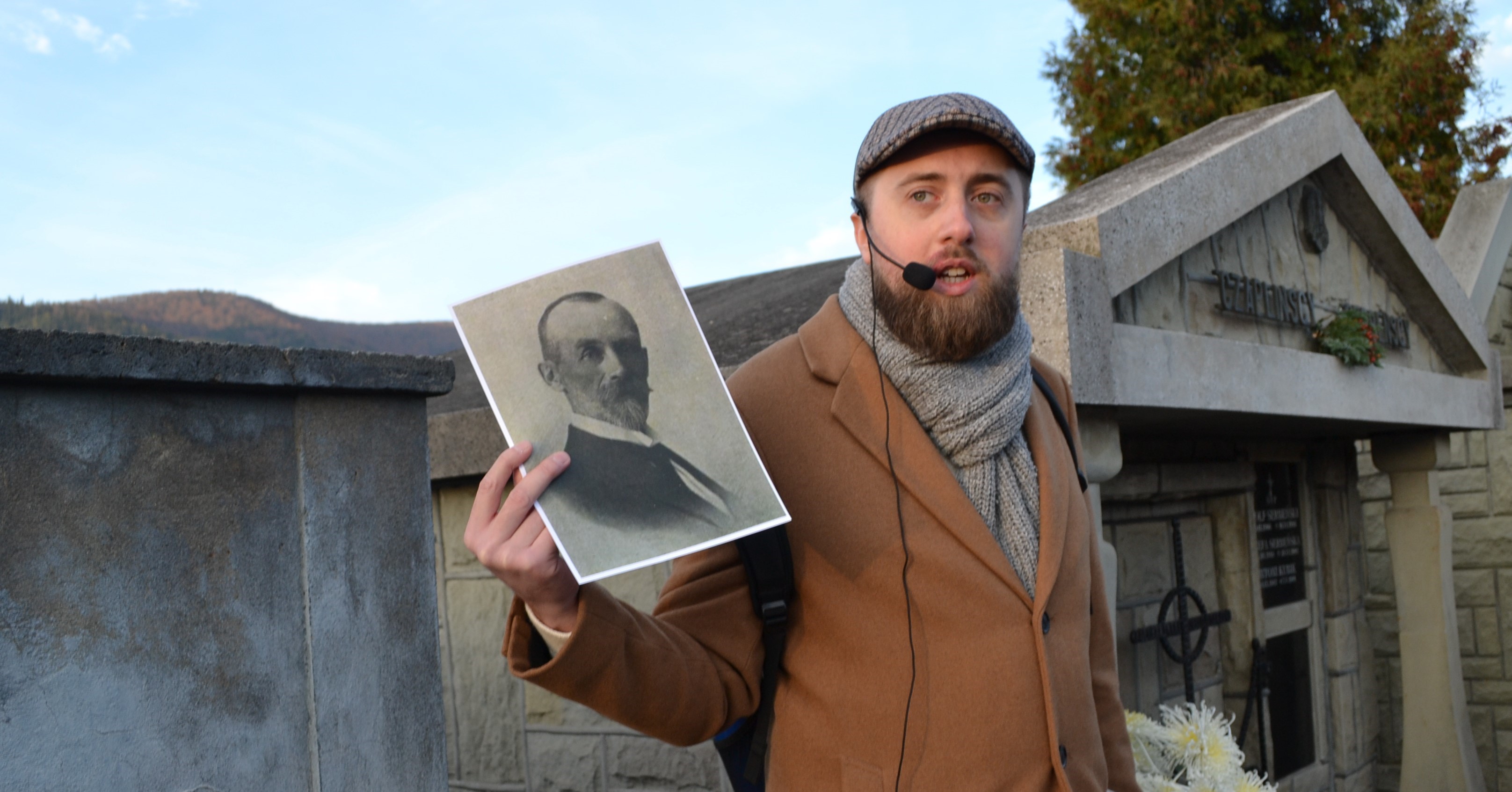 „Historia i ludzie”. Spotkanie z Michałem Wójcikiem na mszańskiej nekropolii