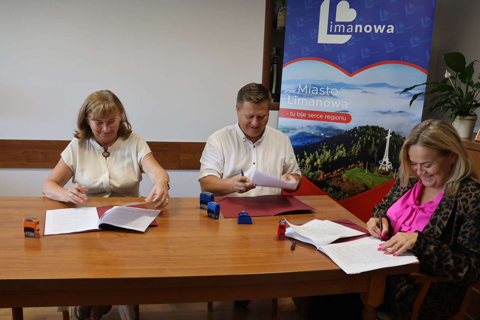 Umowa podpisana. Powstanie chodnik przy ul. Bronisława Czech w Limanowej