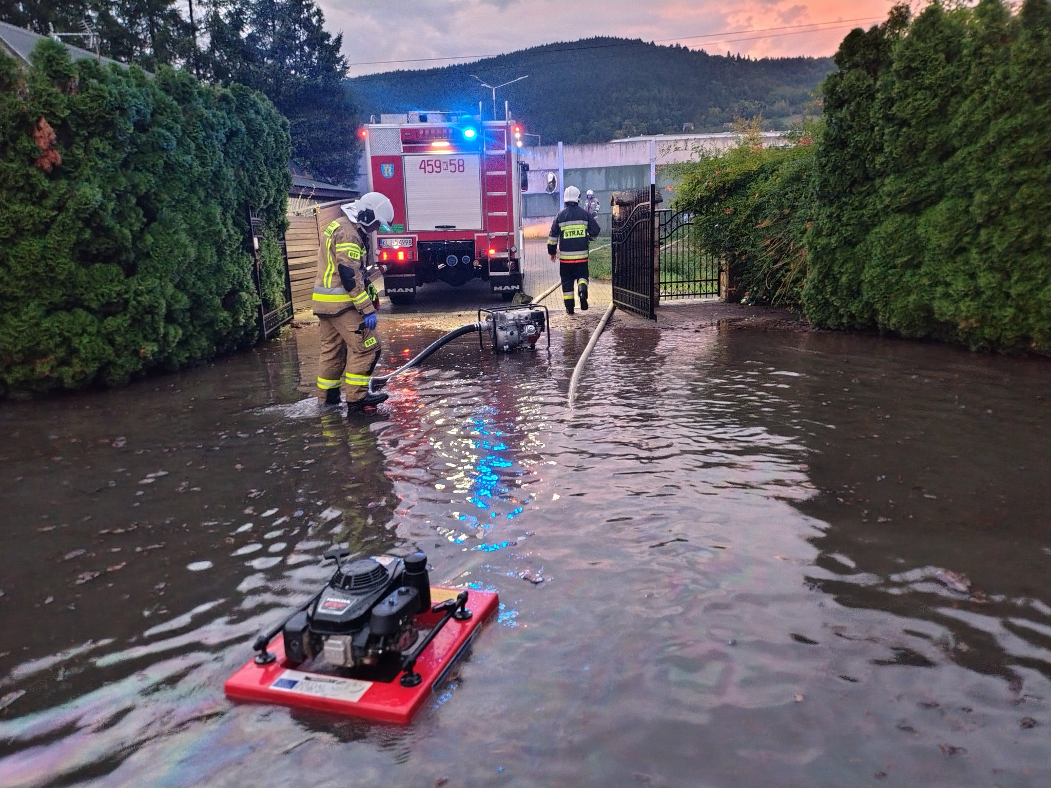 Nad Tymbarkiem wczoraj przeszła nawałnica. Na noc wydano alert RCB