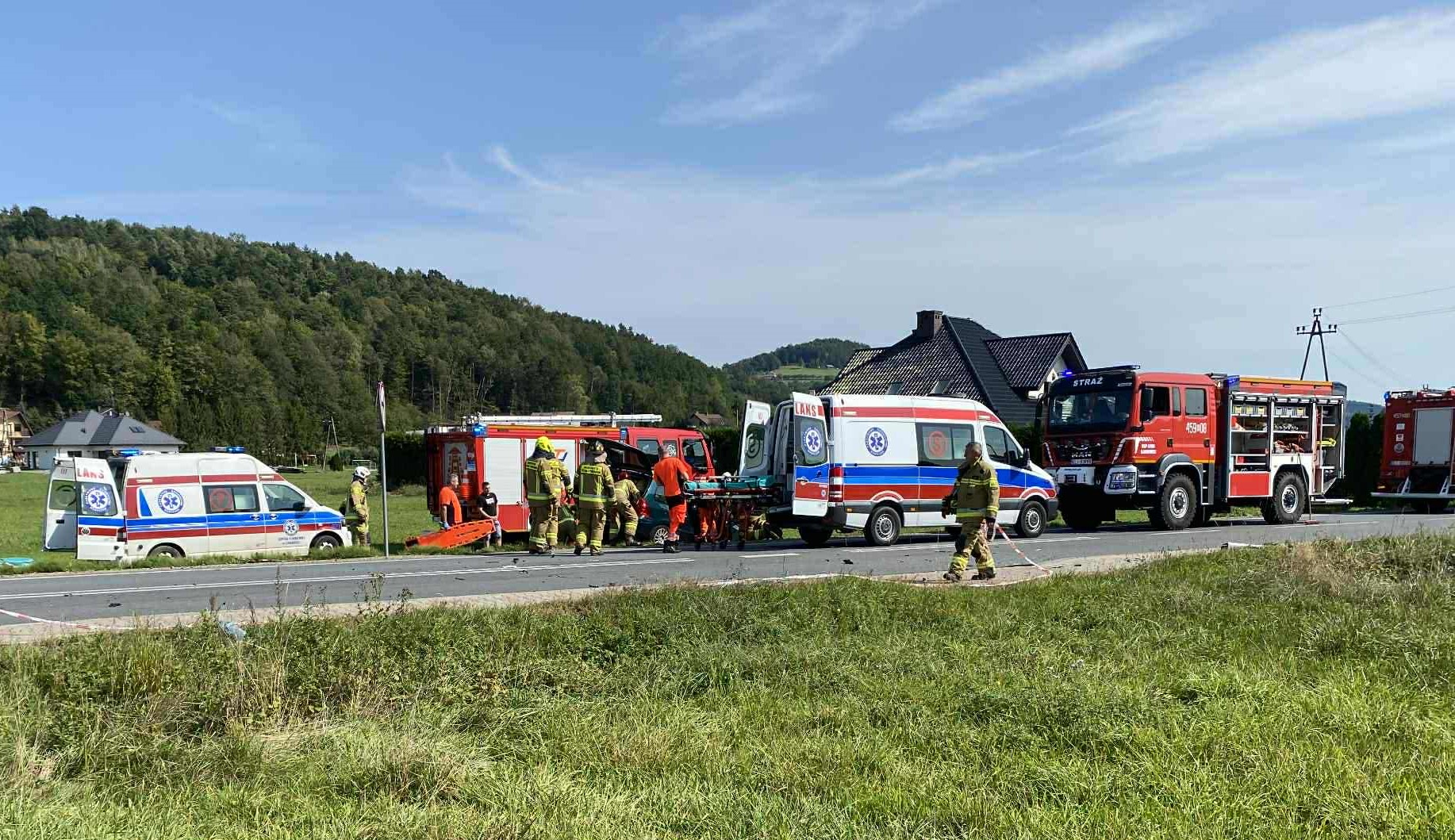 Czołowe zderzenie samochodów w Ujanowicach