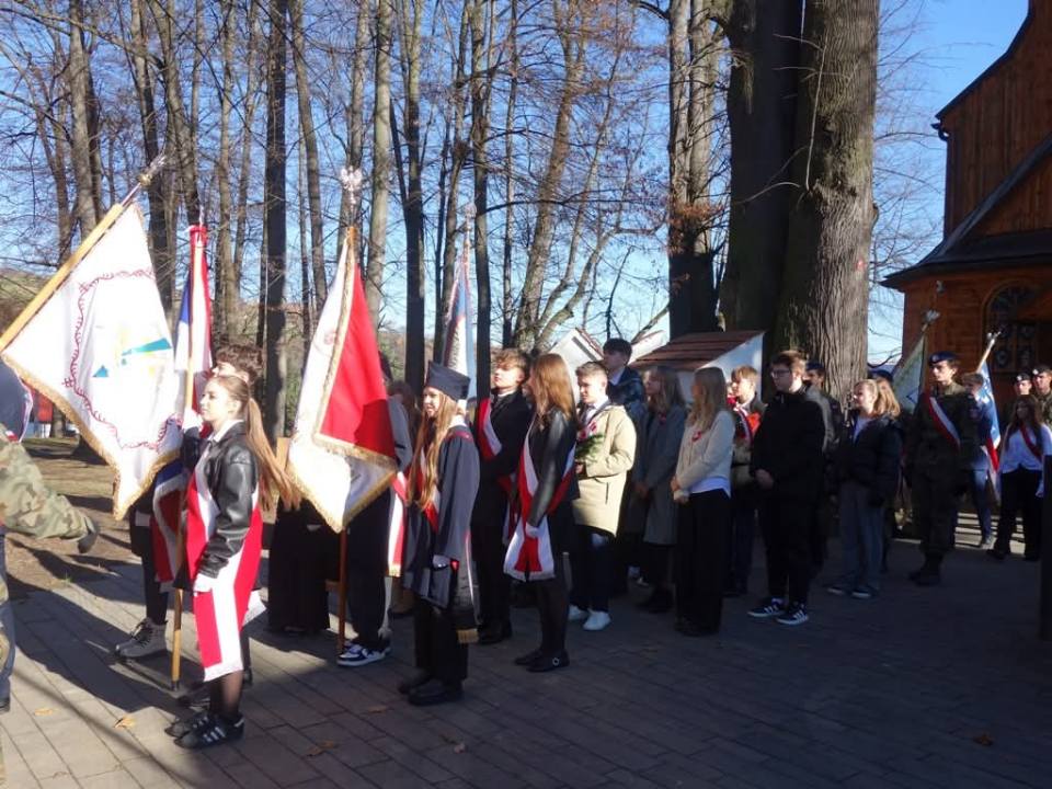 Uroczystością w Łososinie Górnej rozpoczęły się limanowskie obchody Święta Niepodległości