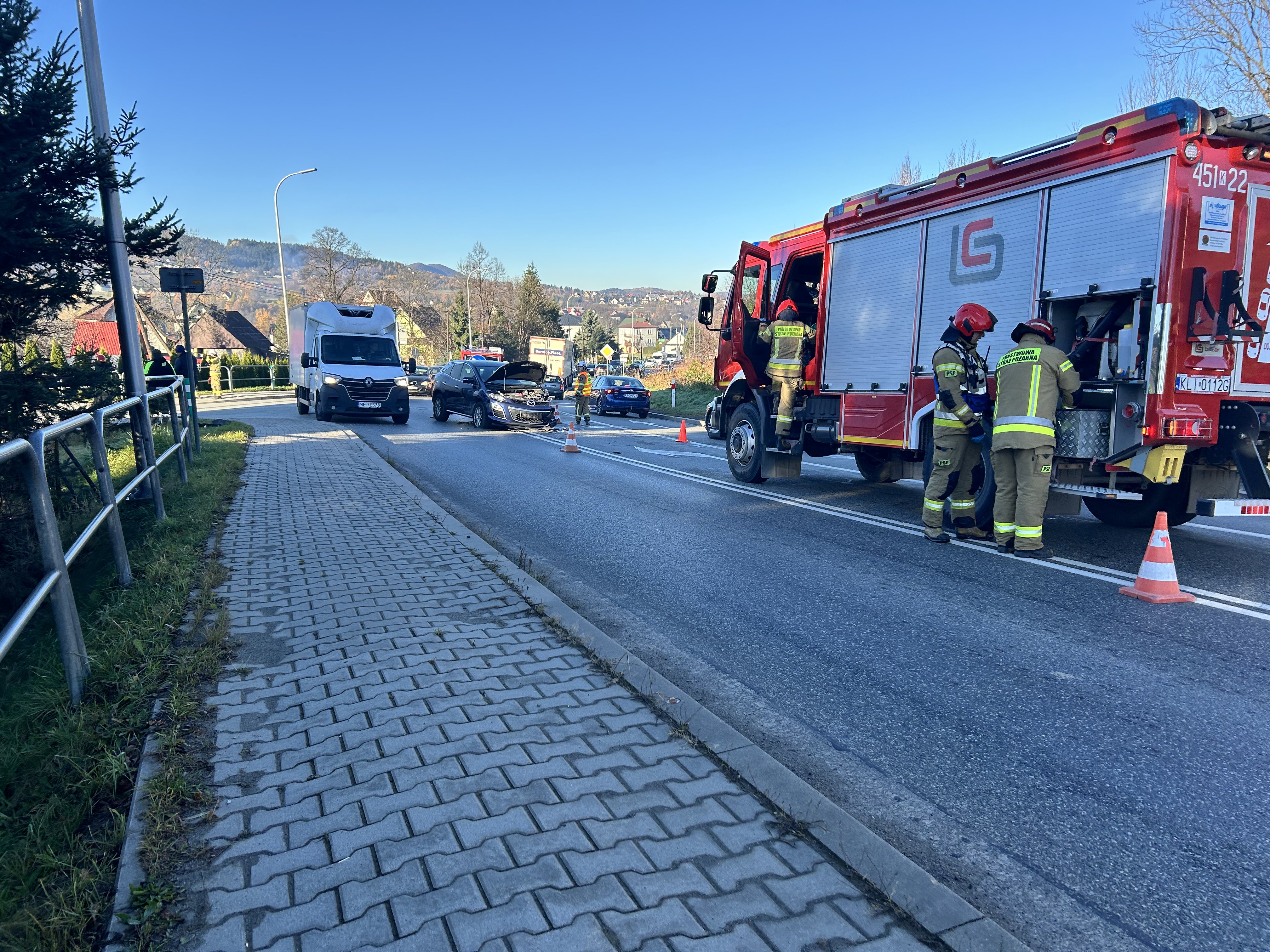 Zamieście. Zderzenie samochodów osobowych na „krajówce”