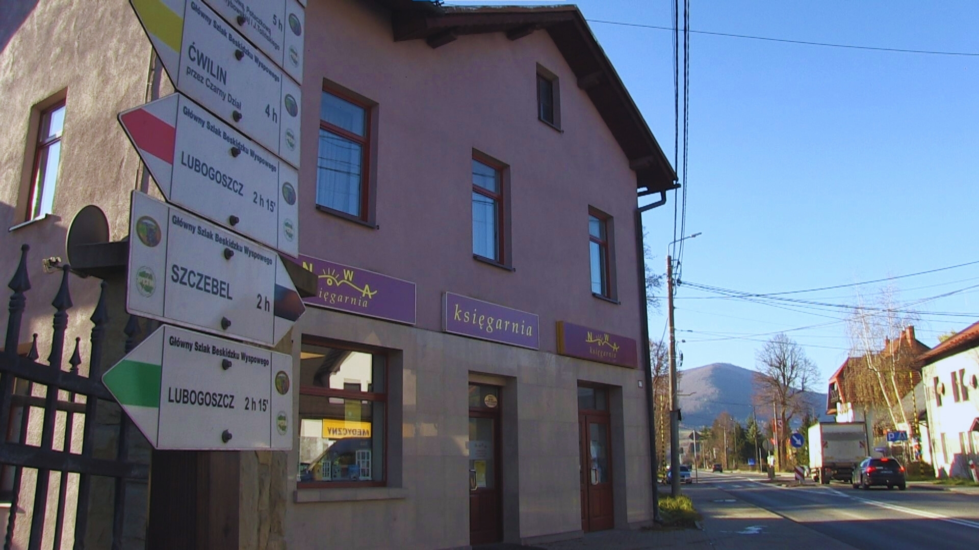 Kolbego 17 w Mszanie Dolnej. Księgarnia NOWA zmieniła adres