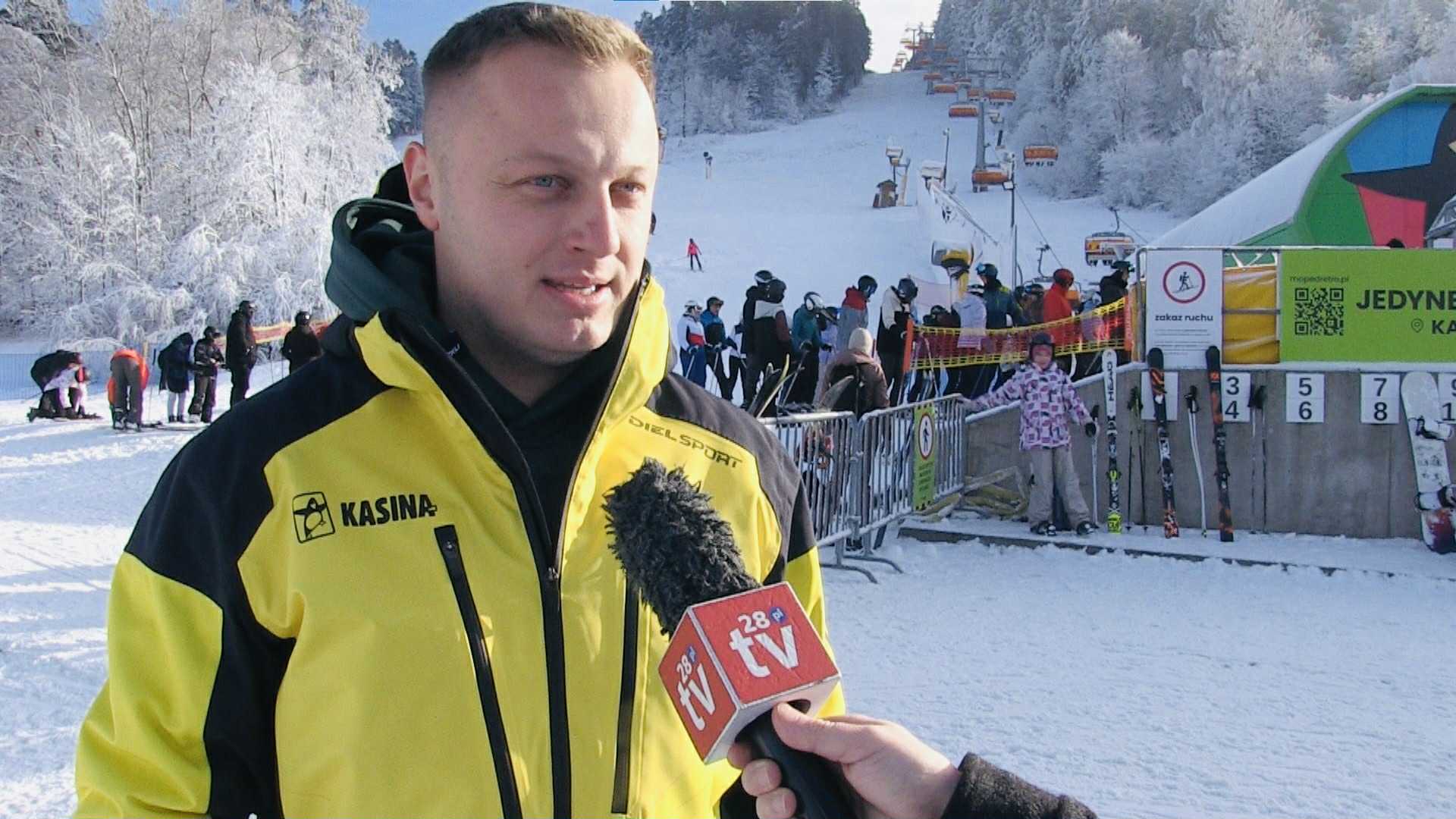 Stok w Kasinie przeżywa oblężenie i najazd miłośników białego szaleństwa