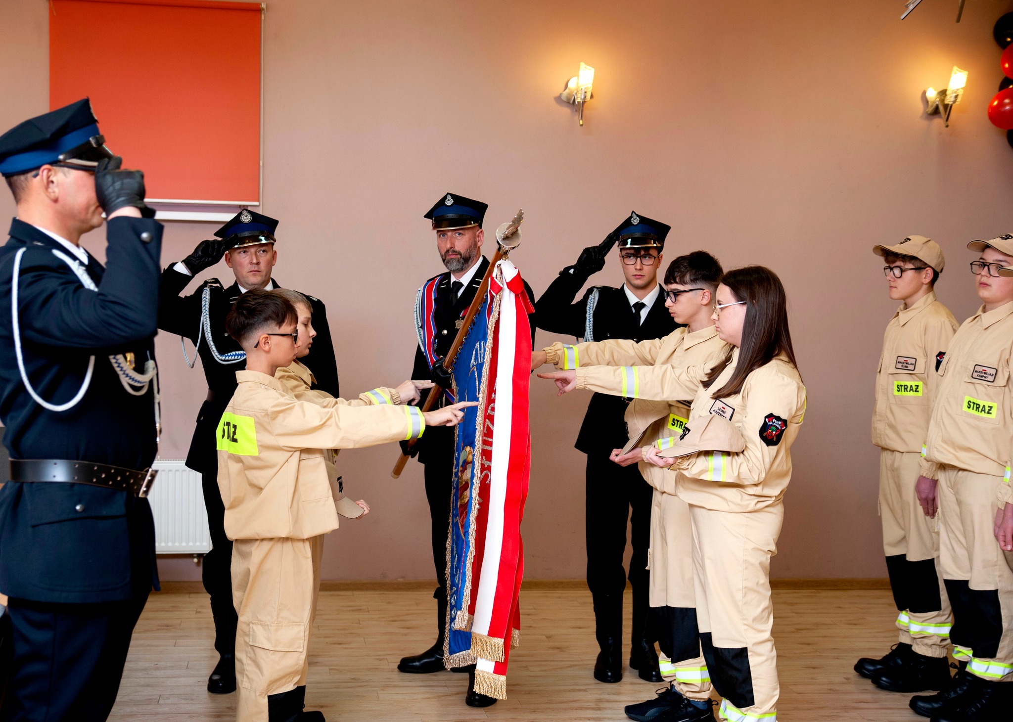 Młodzieżowa Drużyna Pożarnicza w Limanowej. Ślubowali nieść pomoc drugiemu człowiekowi