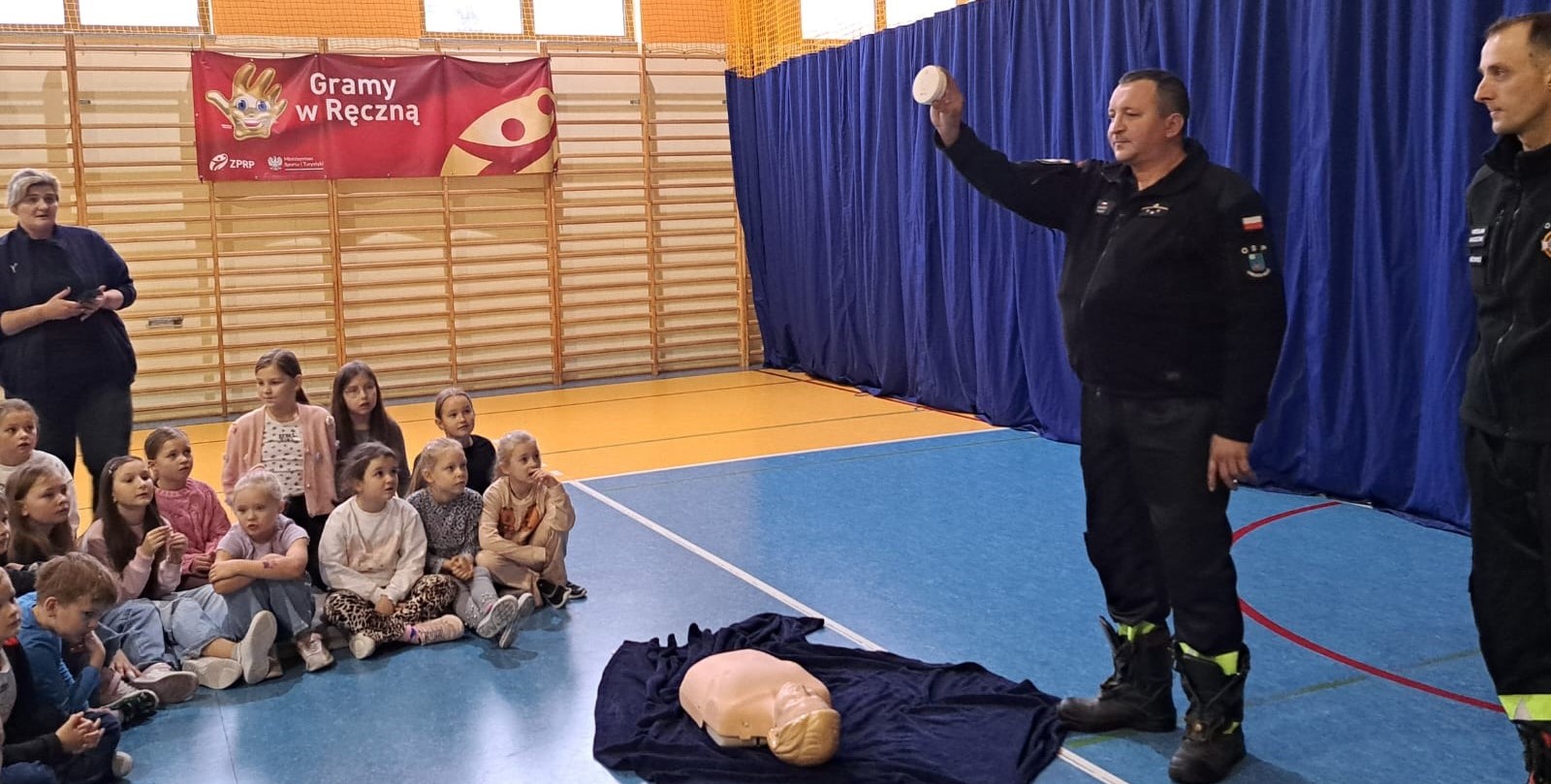 Ochotnicza Straż Pożarna w Niedźwiedziu zakończyła realizację zadania pn. „Mały Ratownik z OSP Niedźwiedź”