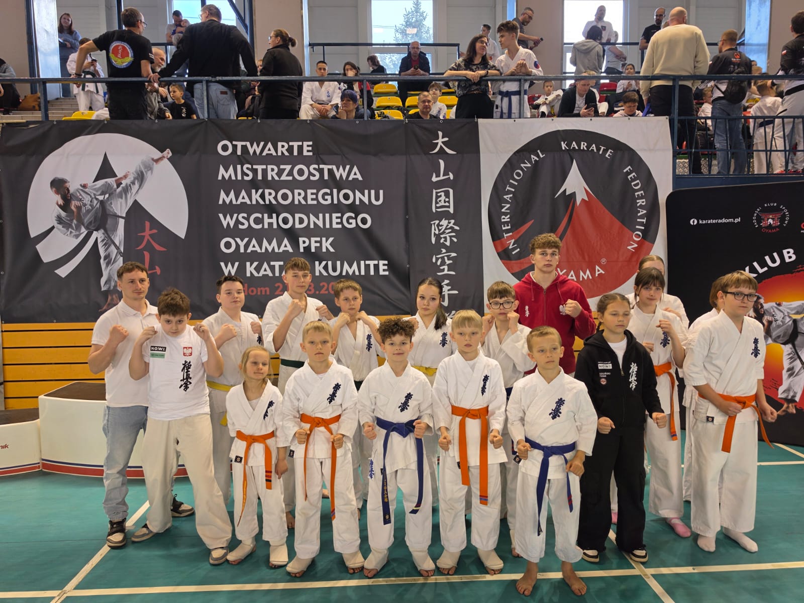 Sukces limanowskich karateków w Radomiu. Wrócili z 16 medalami i piątym miejscem drużynowo!