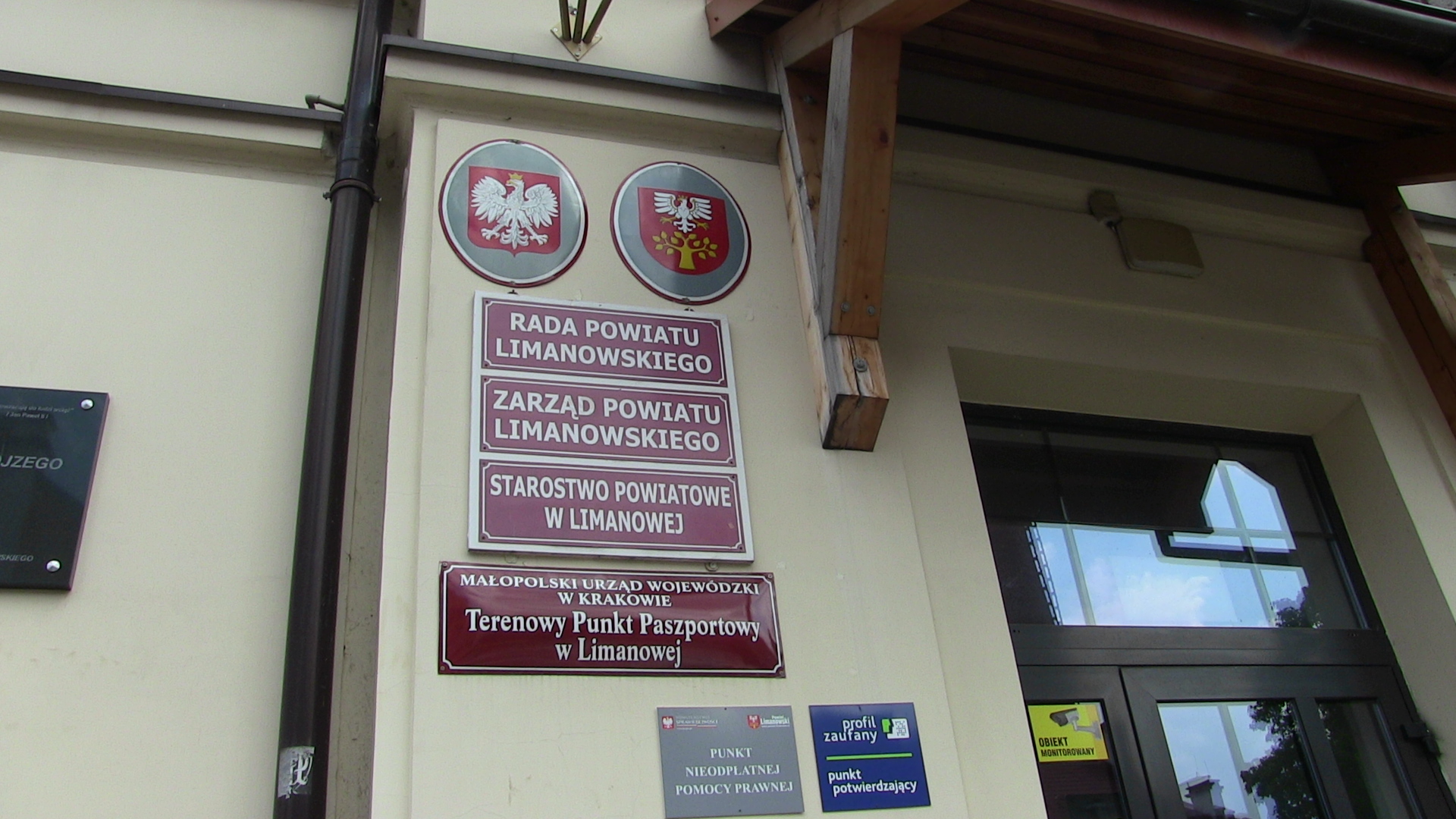 Kryzys wizerunkowy zarządu powiatu. Ważniejsza dla państwa jest partia do której należycie…