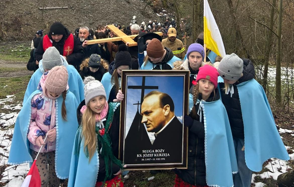 Plenerowa Droga Krzyżowa w Zasadnem