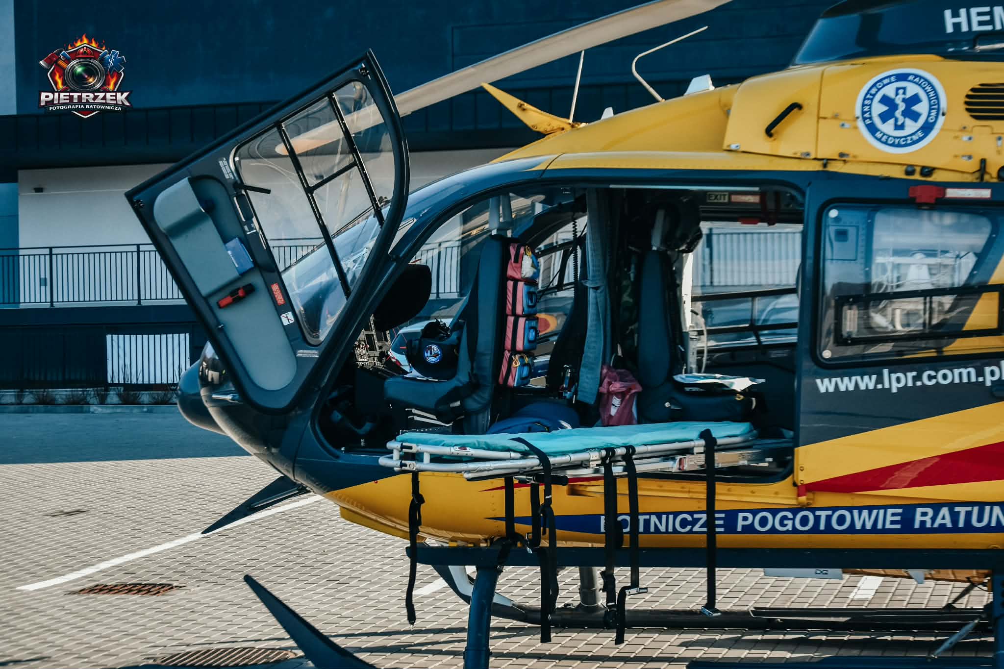 Mszana Dolna. Samochód przygniótł mężczyznę. Lądował LPR