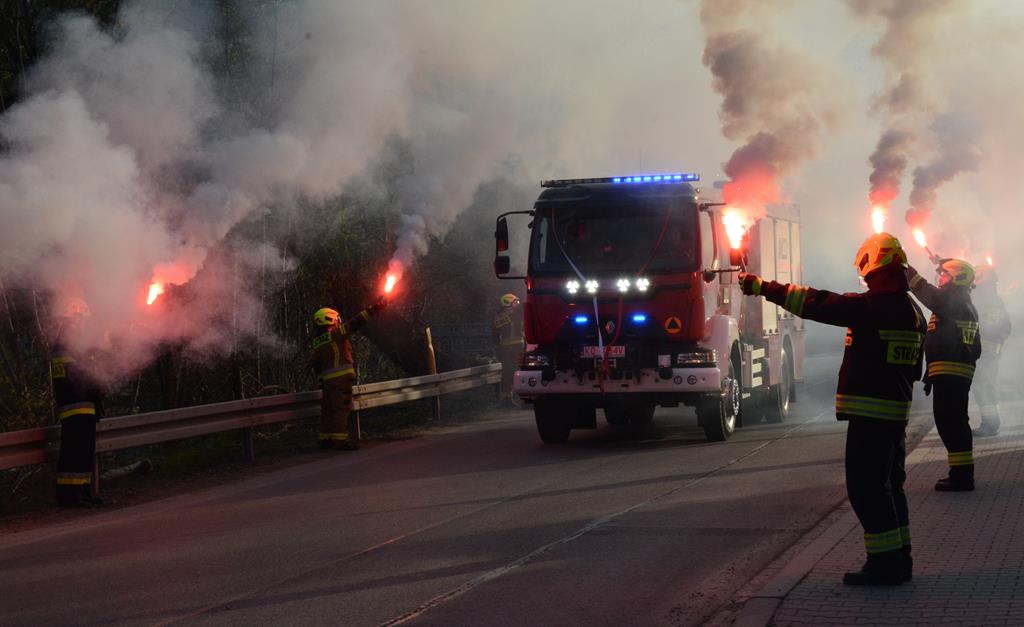 Łostówka. Powitanie nowego wozu ratowniczo-gaśniczego