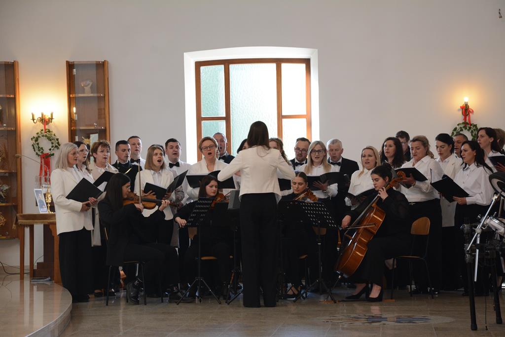 Zaczęło się od Akatystu. Chór „Iskra” obchodził 15-lecie działalności