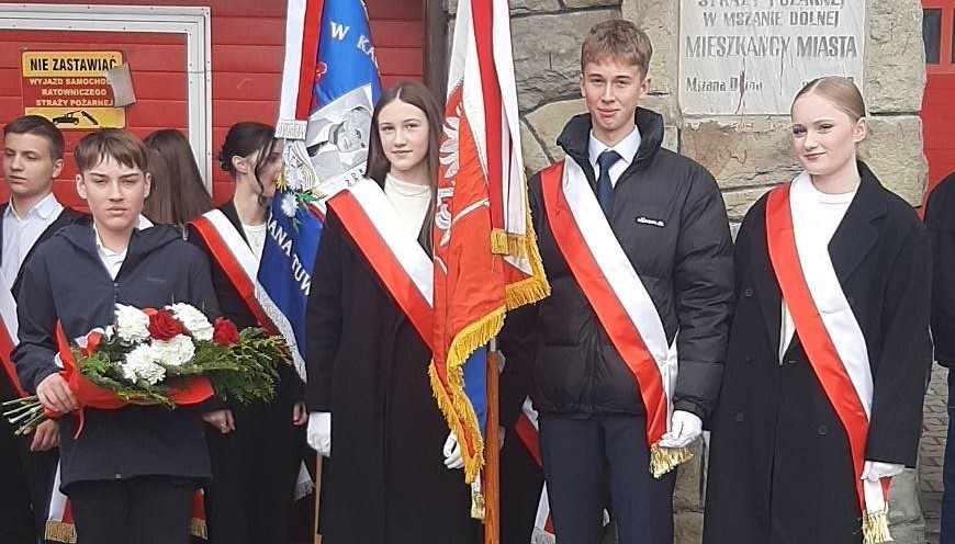 W Mszanie Dolnej odbyły się uroczystości upamiętniające ofiary zbrodni katyńskiej i katastrofy smoleńskiej