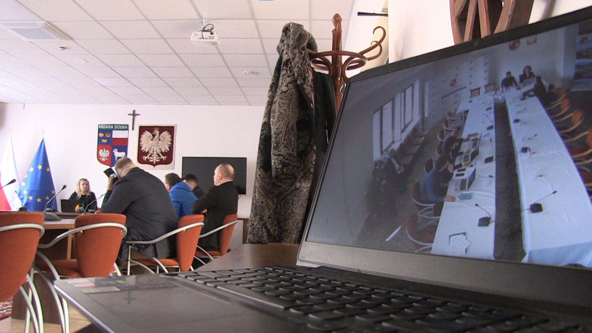 Gmina Mszana Dolna. Dwie sesje jednego samorządu. Pierwsza taka sytuacja w historii polskiego samorządu?