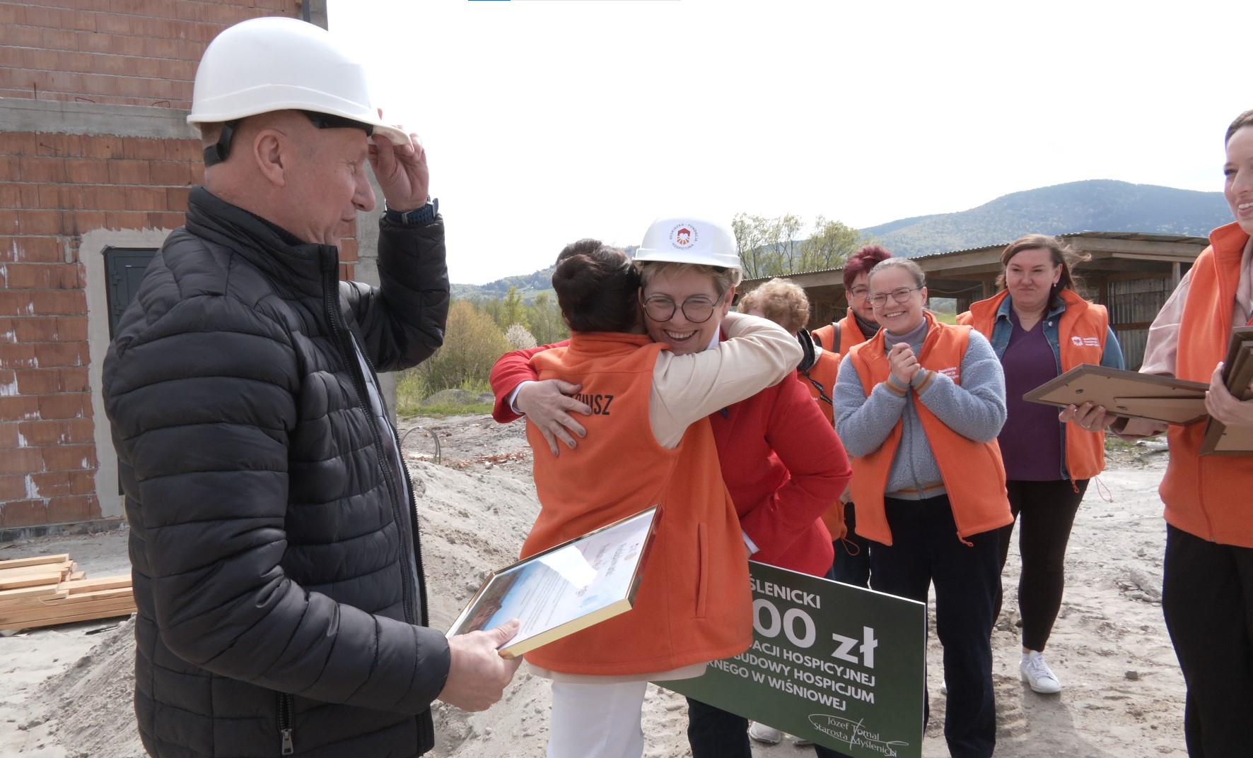 Hospicjum Stacjonarnego w Wiśniowej. Starosta myślenicki zachęca samorządy do wsparcia inicjatywy