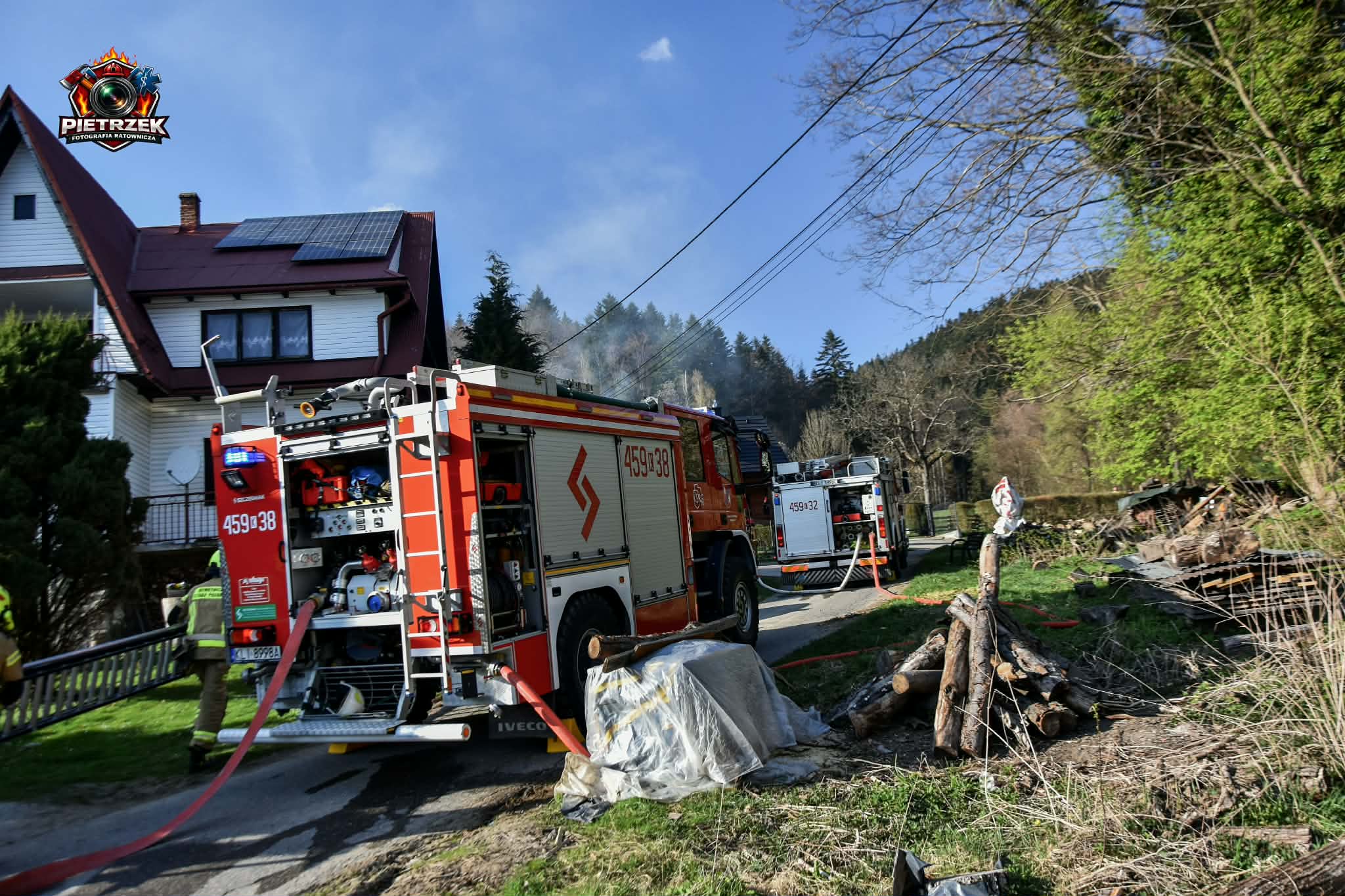 Mszana Dolna. Pożar budynku gospodarczego przy ulicy Leśnej