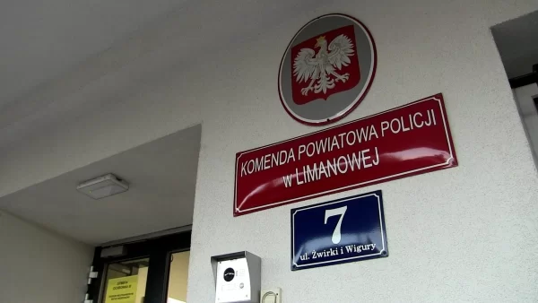 Limanowa. Najpierw kradzież kluczy do domu, później karty bankomatowej. 63-latka w rękach policji
