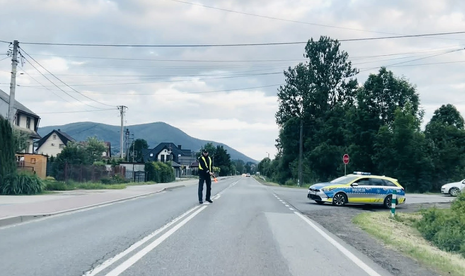 Trwa policyjna obława po brutalnym zabójstwie w Mszanie Górnej