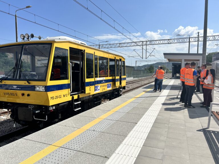 Z Nowego Sącza do Marcinkowic drezyną, a już 14 czerwca pociągiem. Nowy odcinek kolejowy 104 czeka na pasażerów