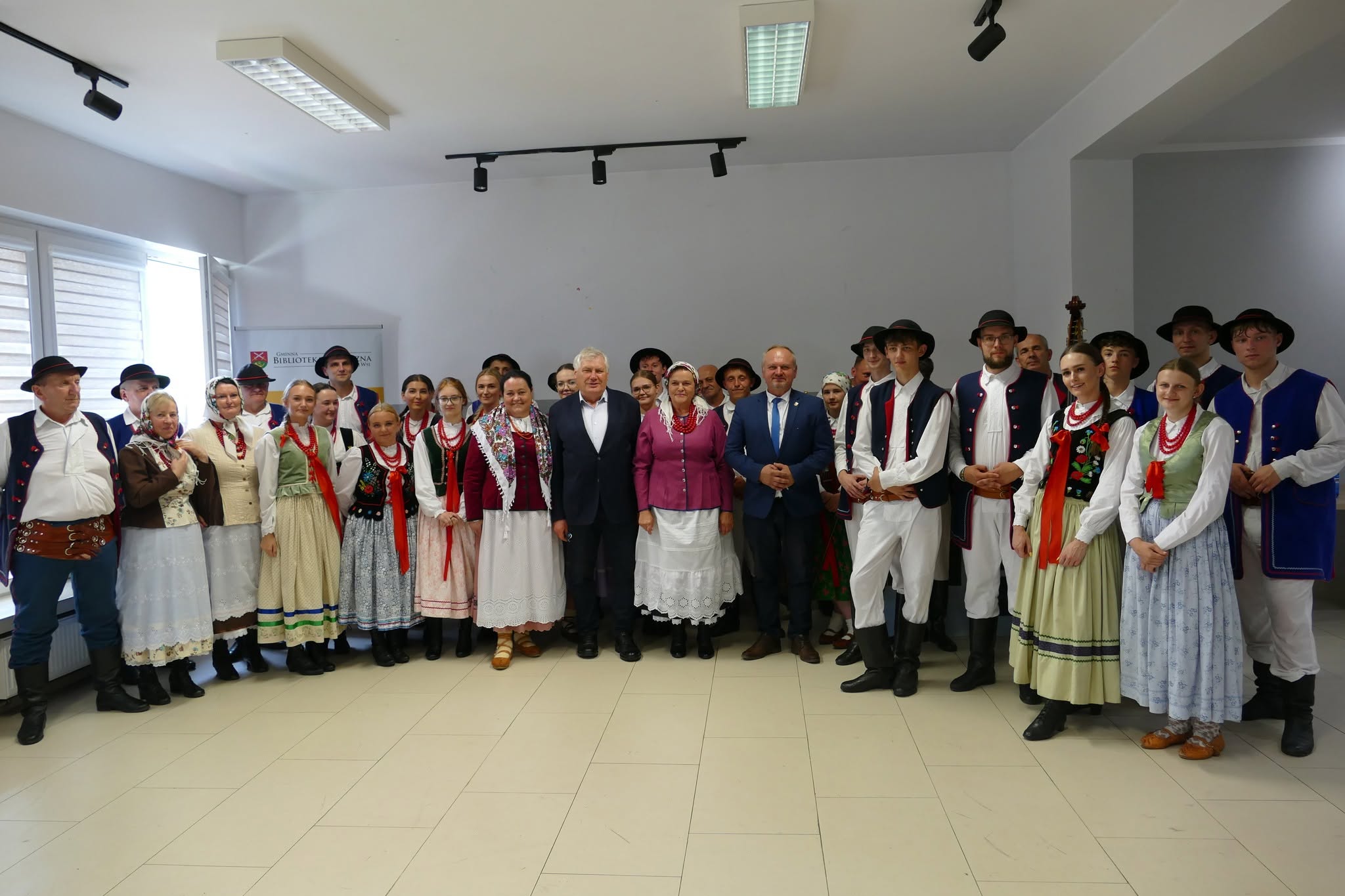 „Pogodejmy po lachowsku”. Koncert zespołu „Kijom Worci” w Pisarzowej