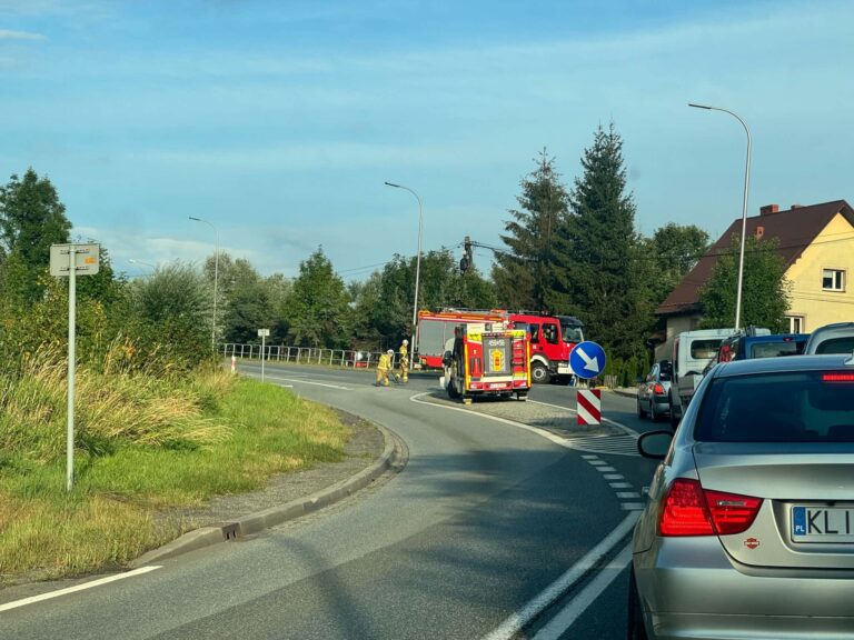Ostatnia doba na drogach powiatu limanowskiego i dwie kolizje