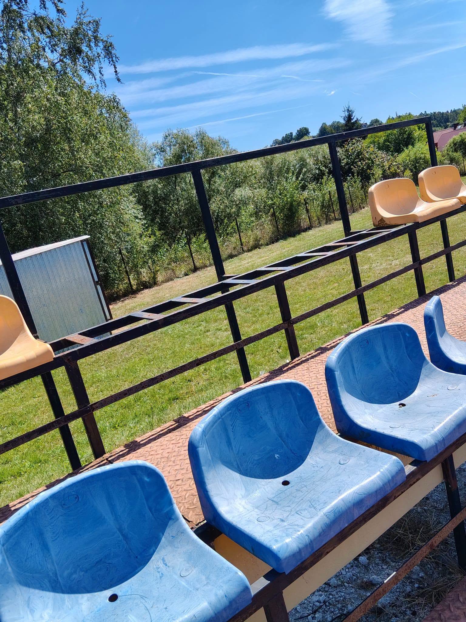 Akty wandalizmu na terenie gminy Łukowica. Władze apelują o pomoc w ustaleniu sprawców