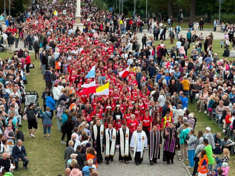 Pielgrzymi z diecezji tarnowskiej dotarli na Jasną Górę