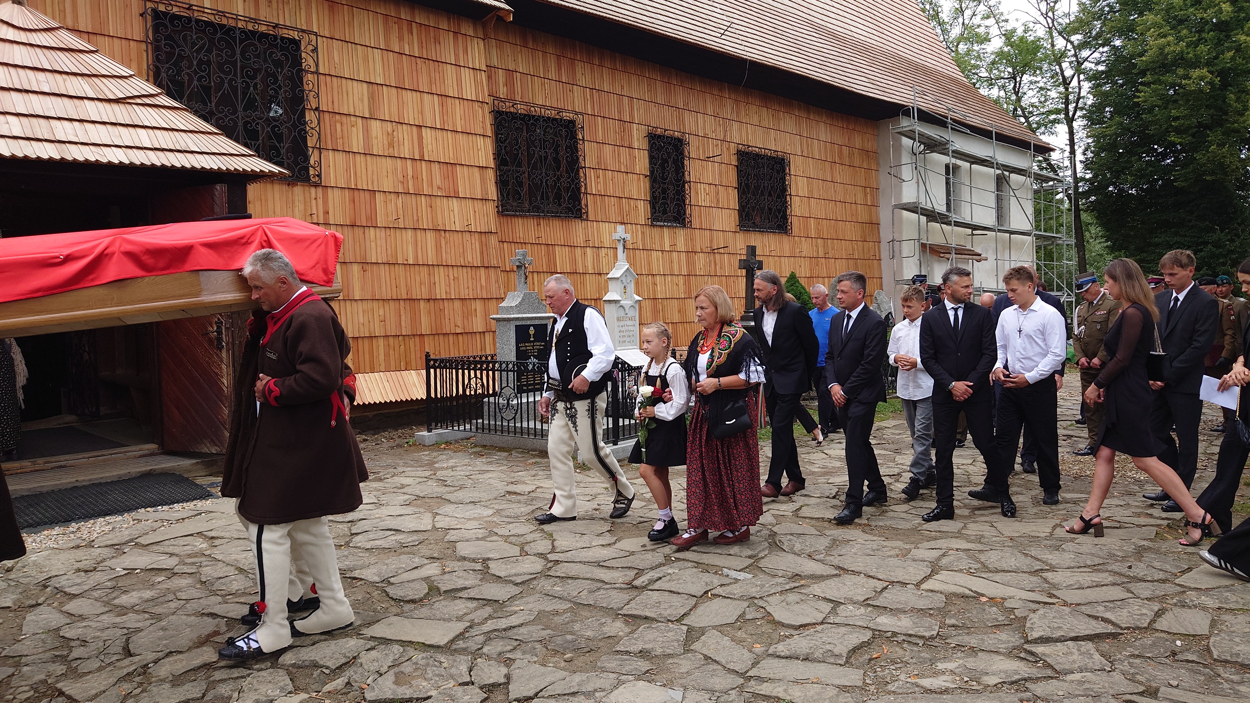Pożegnanie ppor. Józefa Kowalczyka. Weteran spod Monte Cassino spoczął na cmentarzu w Orawce