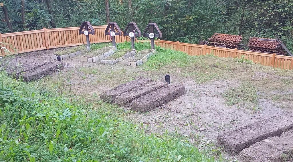Trwają prace na cmentarzu wojennym nr 365 w Tymbarku. Odnaleziono oryginalną dokumentację projektową