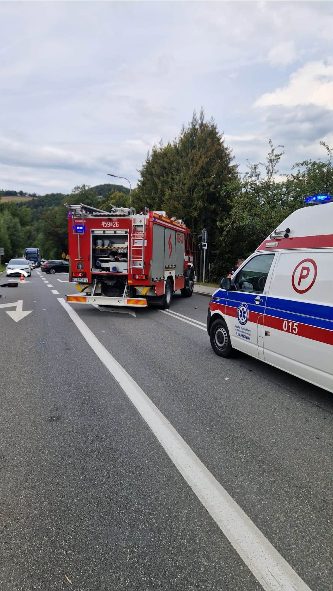 Laskowa. Zderzenie motocykla z samochodem dostawczym