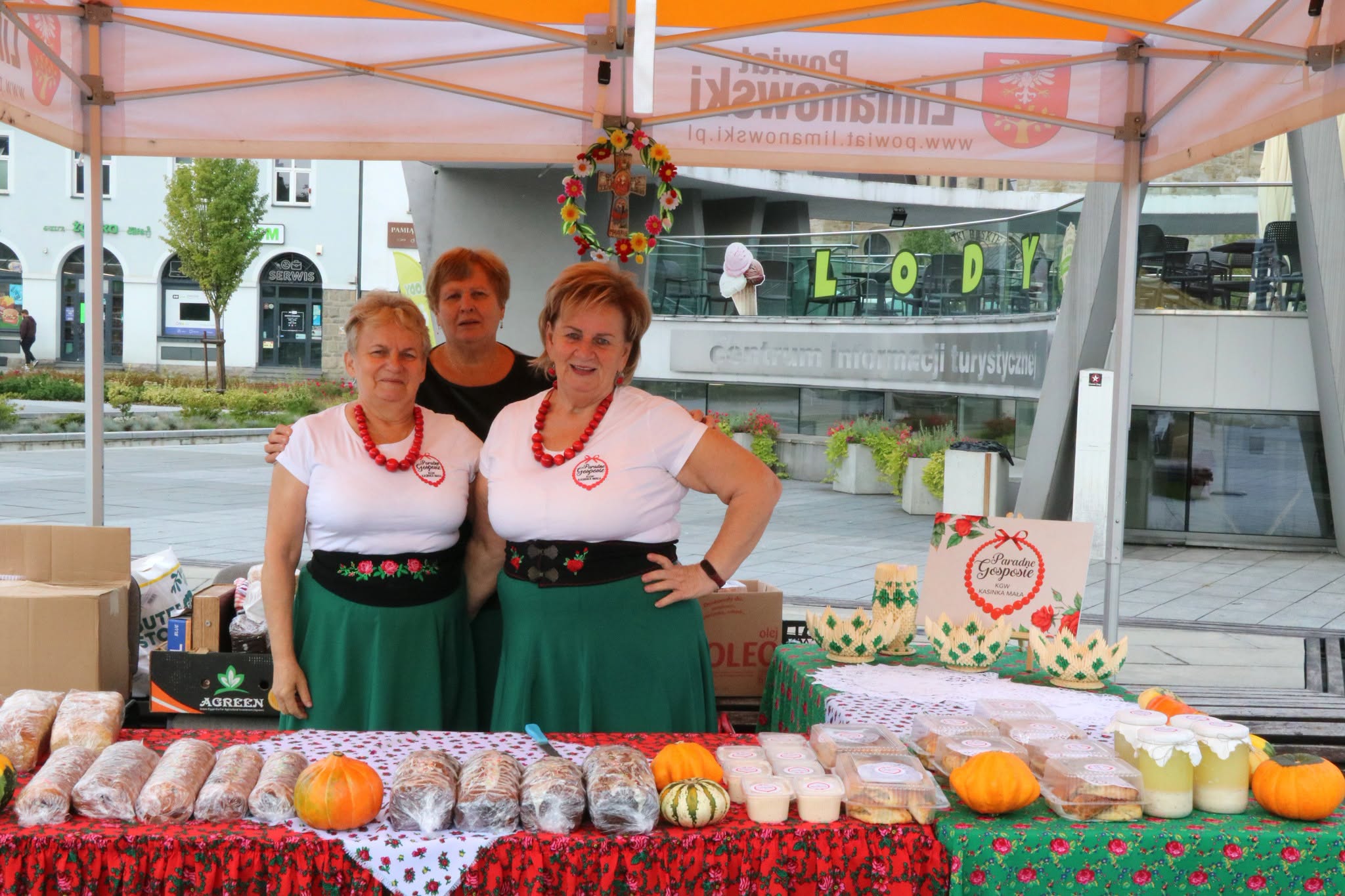 Zakończenie „Regionalnych Smaków Powiatu Limanowskiego” z „Paradnymi Gosposiami”