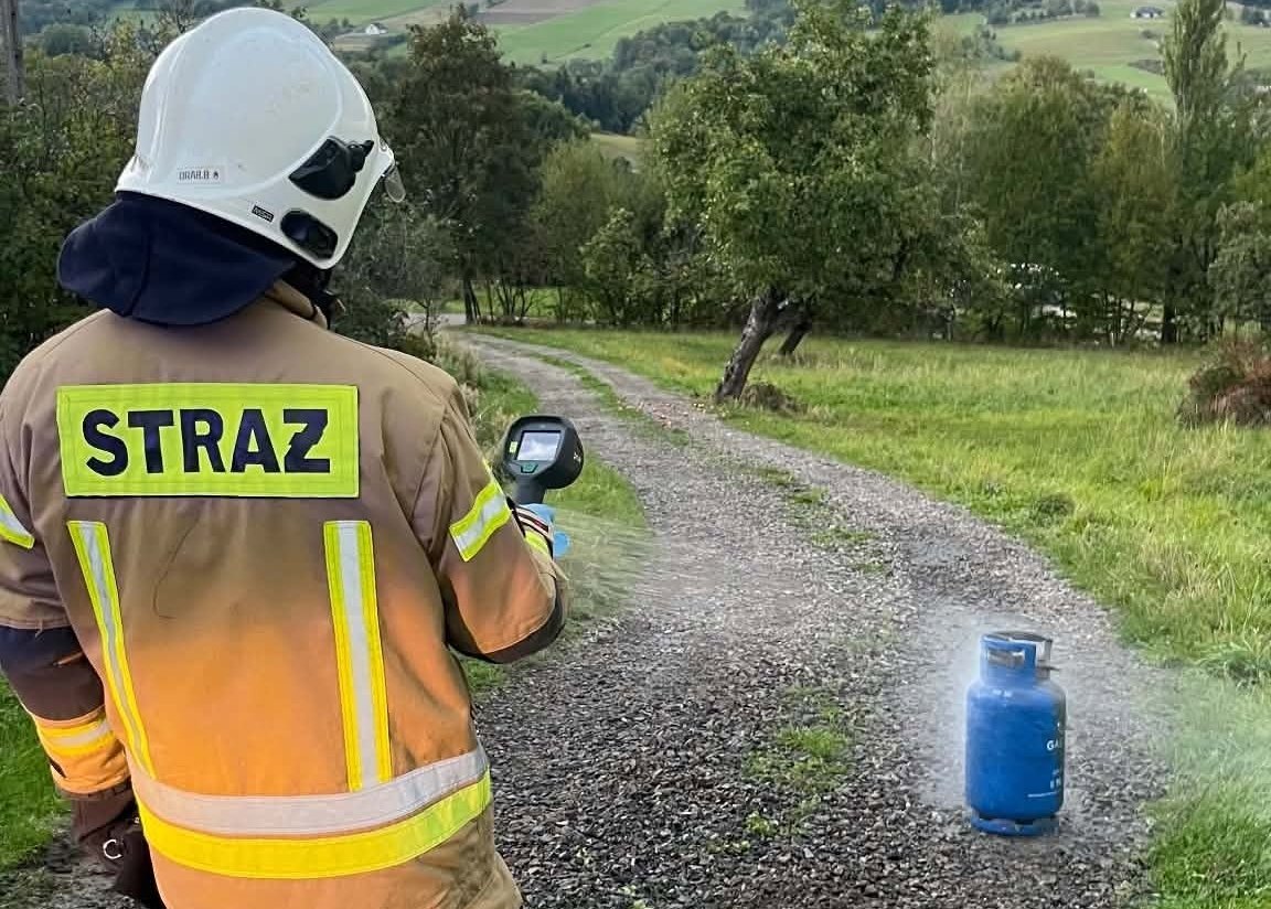 Zapalił się piecyk z butlą gazową. Zadziałał instynkt samozachowawczy