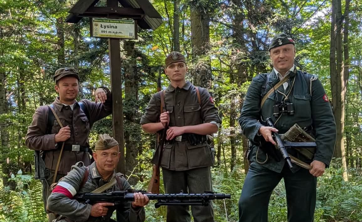 Rekonstruktorzy wyruszyli śladami zgrupowania „Kamiennik”