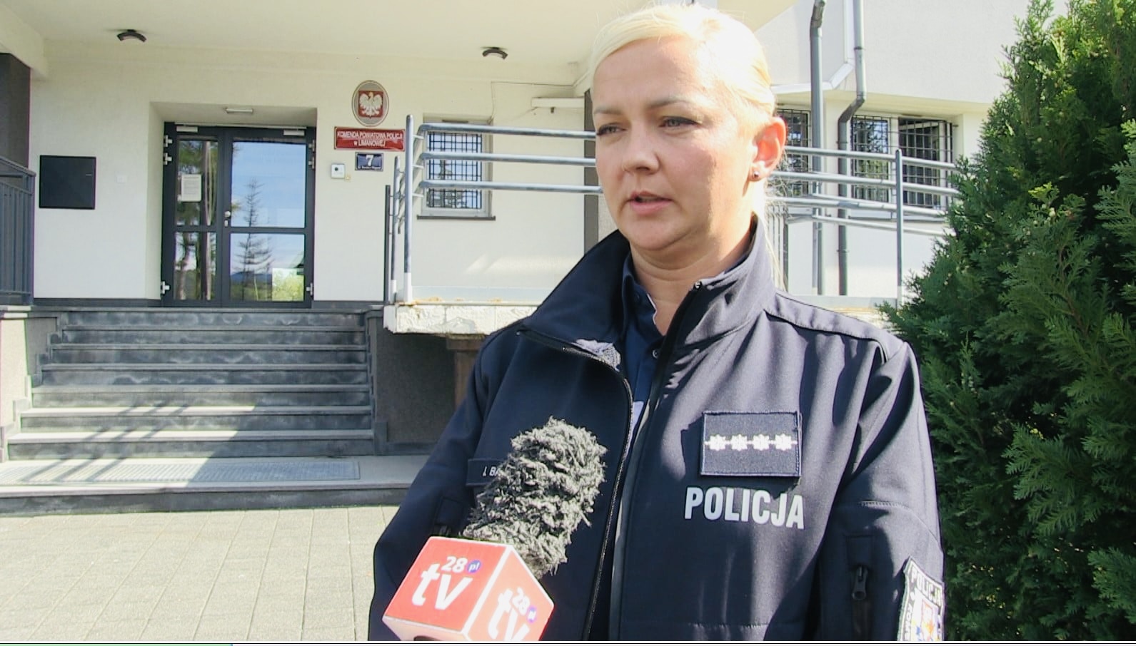 Skok „na bezczelnego”. Ukradł precjoza i uciekł ze sklepu jubilerskiego