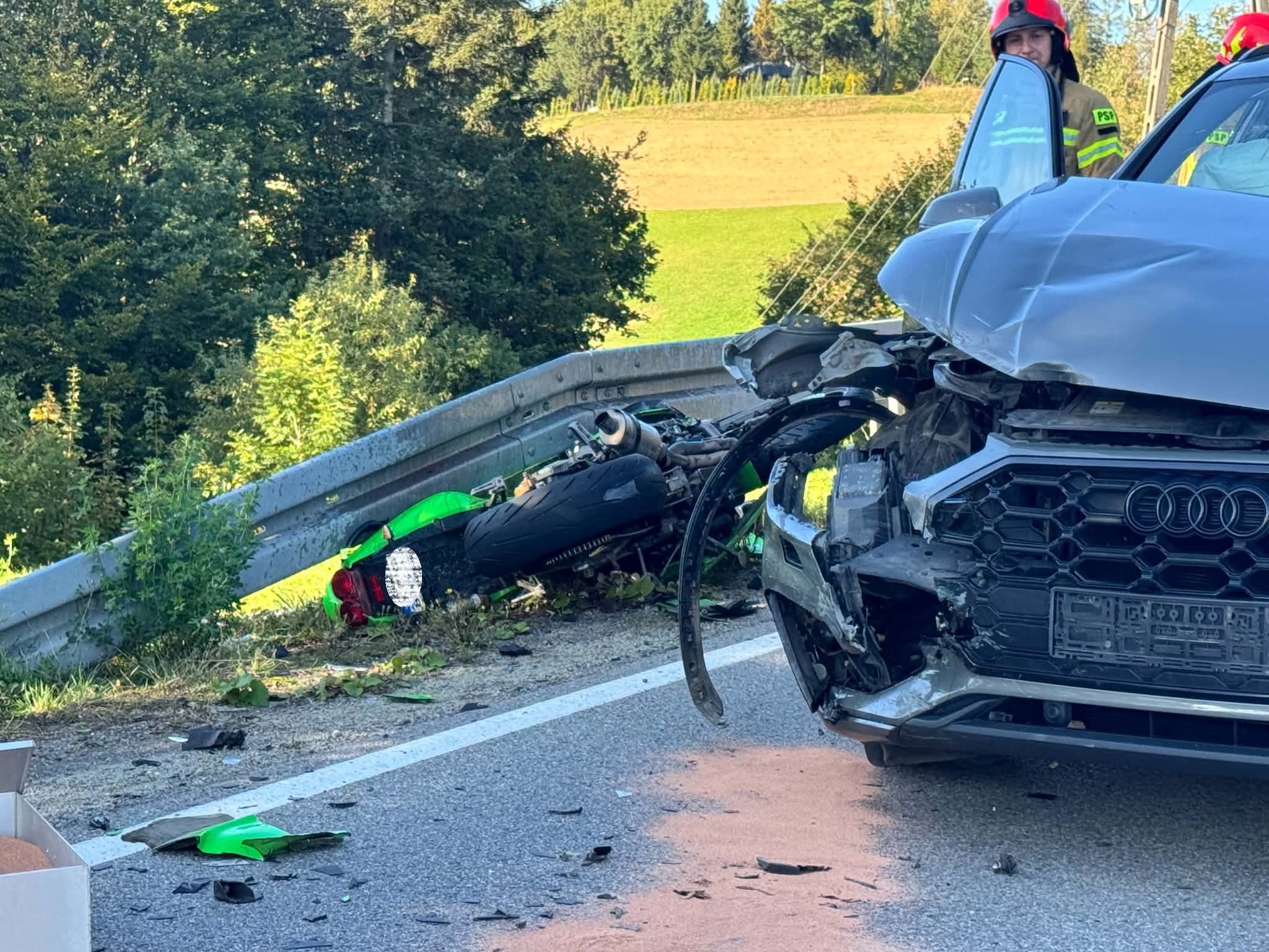 Laskowa. Zderzenie samochodu osobowego z motocyklem
