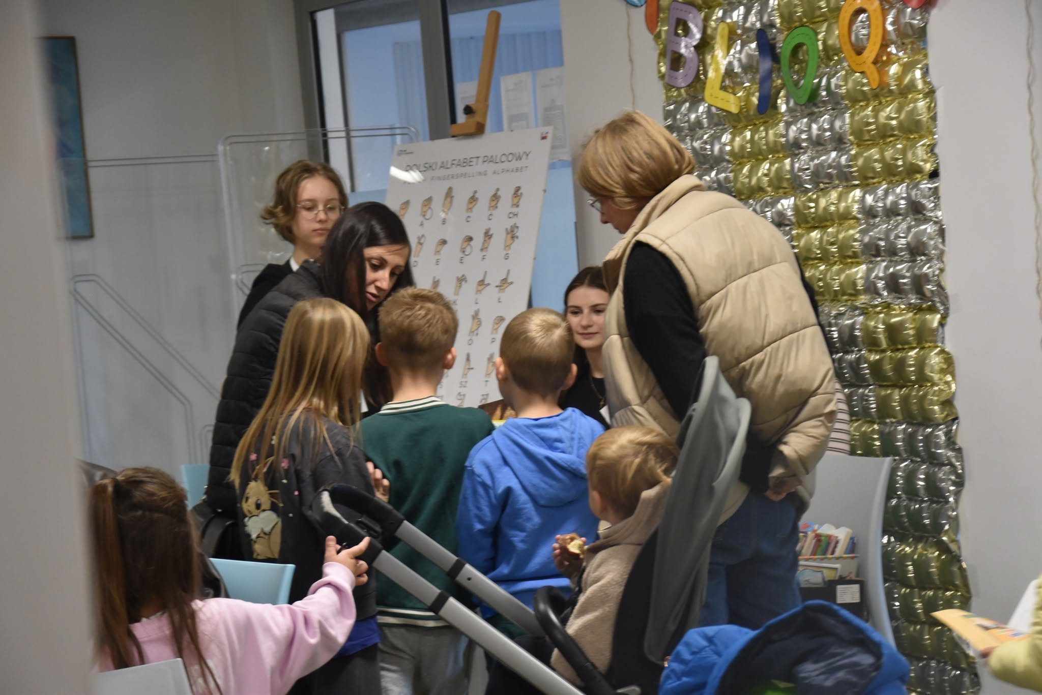 „BiblioQuiz”, film i wirtualne podróże. Limanowska odsłona Nocy Bibliotek