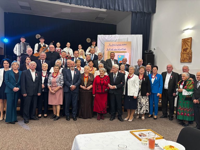 Złote, Diamentowe i Kamienne Gody. Małżeńskie jubileusze w gminie Niedźwiedź